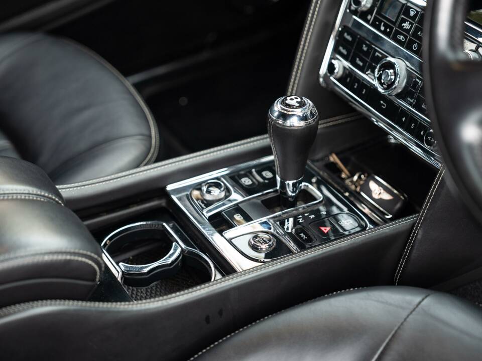 Image 20/20 of Bentley Mulsanne (2011)