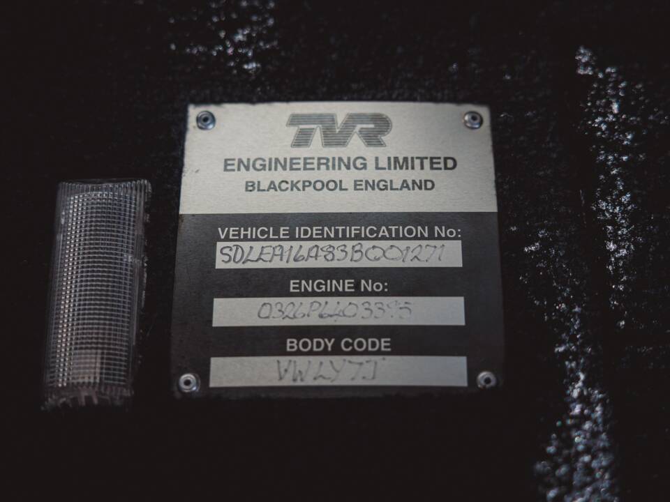 Image 22/39 of TVR Tuscan S (2003)