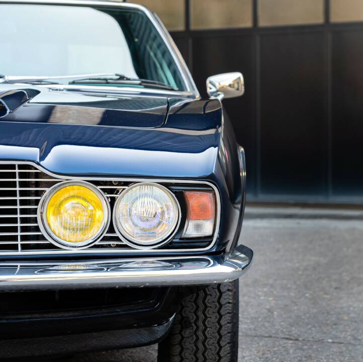 Image 2/50 de Aston Martin DBS Vantage (1969)