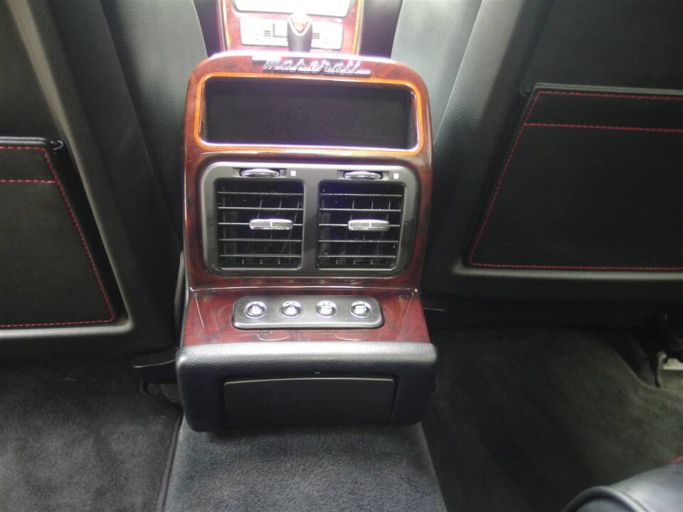Bild 73/98 von Maserati Quattroporte S 4.7 (2010)