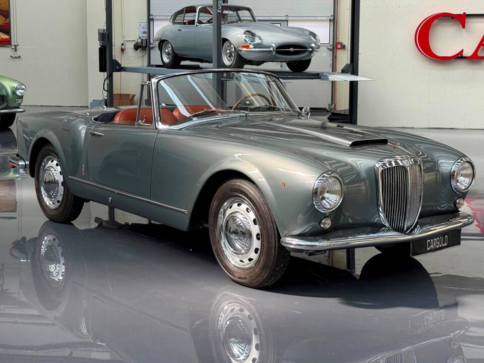 Bild 24/33 von Lancia Aurelia B24 Convertibile (1958)