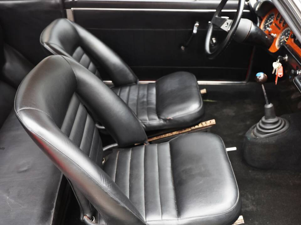 Imagen 35/43 de Lancia Fulvia Rallye HF 1.6 (1970)