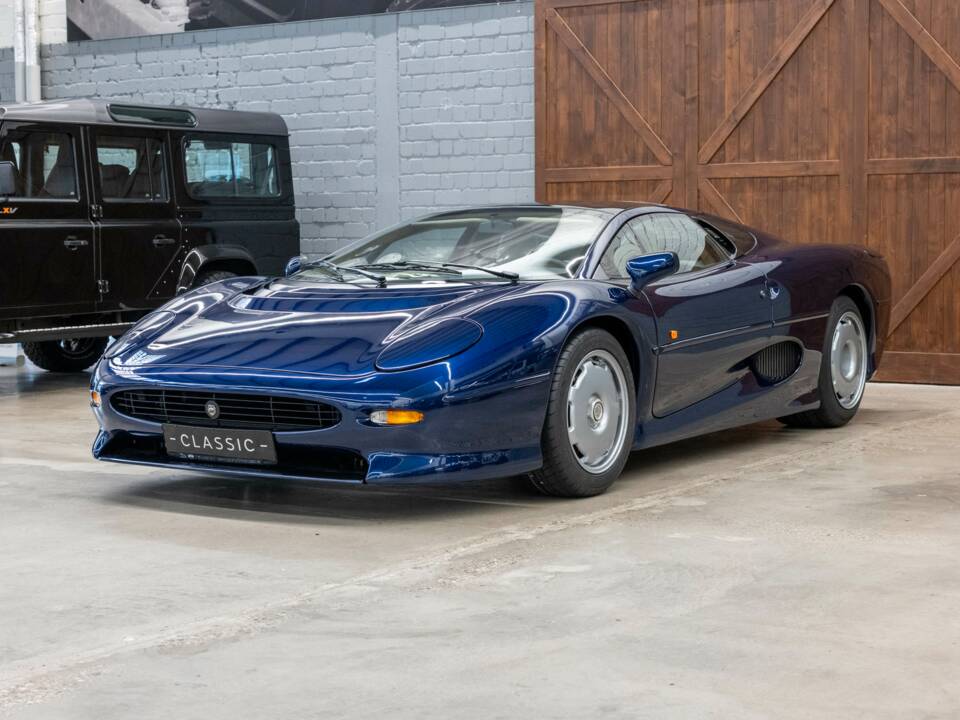 Immagine 5/46 di Jaguar XJ 220 (1993)