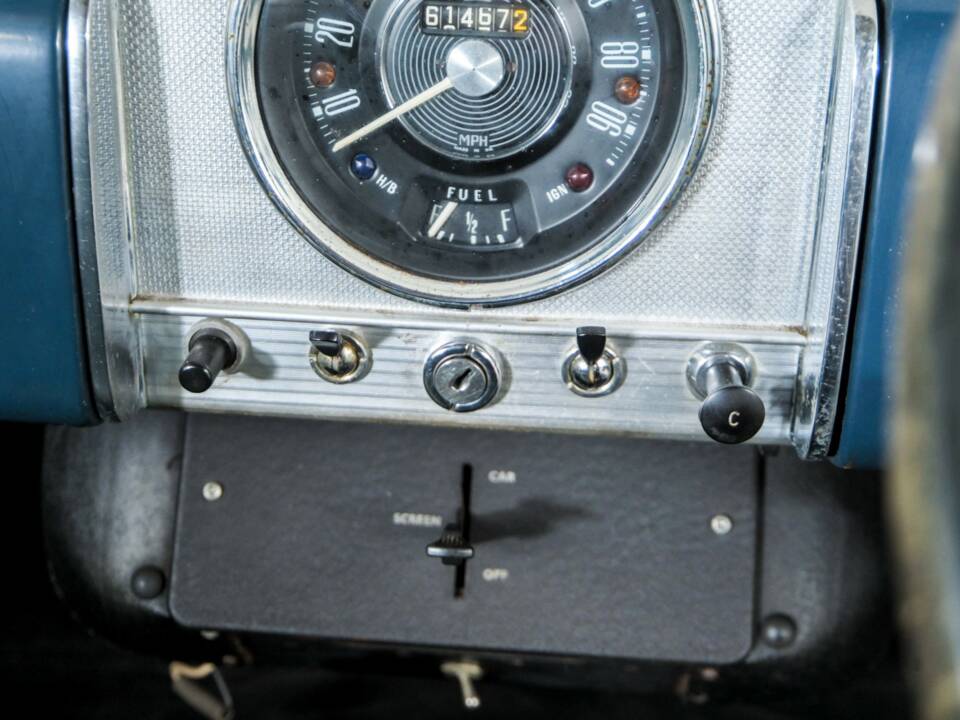 Image 16/50 of Morris Minor 1000 (1967)