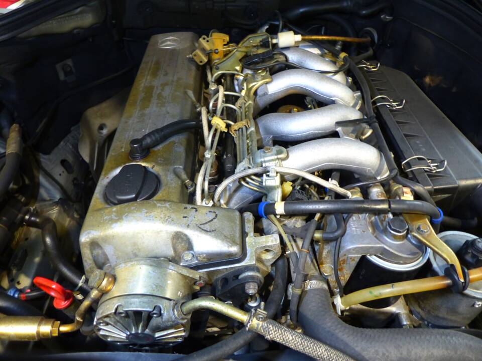 Imagen 70/72 de Mercedes-Benz 250 TD (1991)