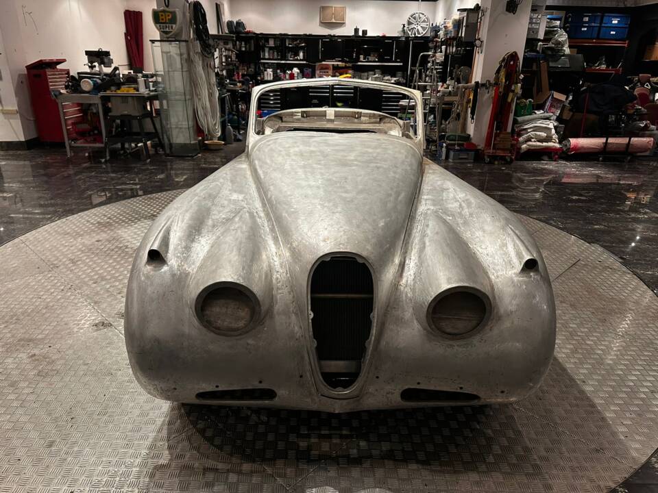 Immagine 12/39 di Jaguar XK 140 DHC (1955)