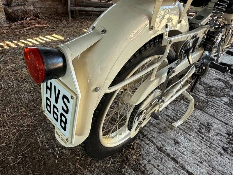 Image 37/40 of Moto Guzzi Alce (1945)