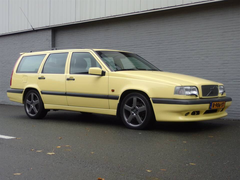 Image 2/50 de Volvo 850 T-5R (1995)