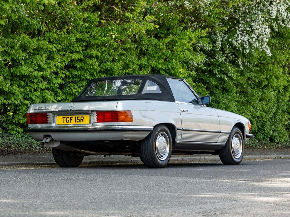 Bild 24/45 von Mercedes-Benz 450 SL (1977)