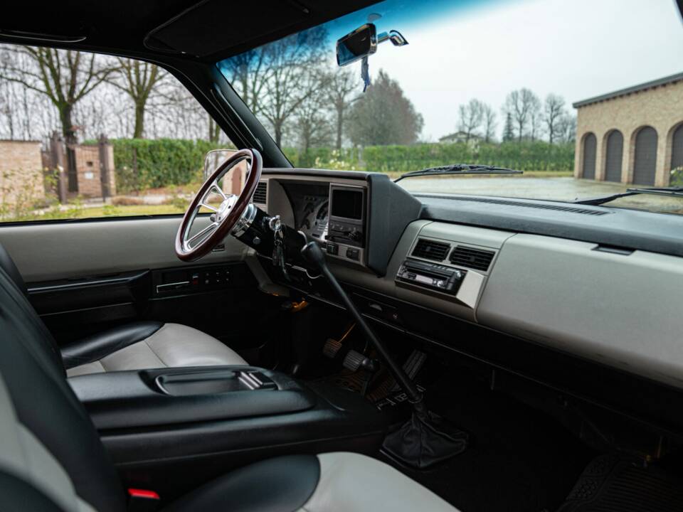 Image 34/50 of GMC Sierra 1500 (1990)