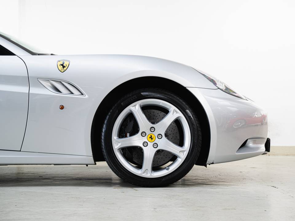 Afbeelding 31/48 van Ferrari California (2010)