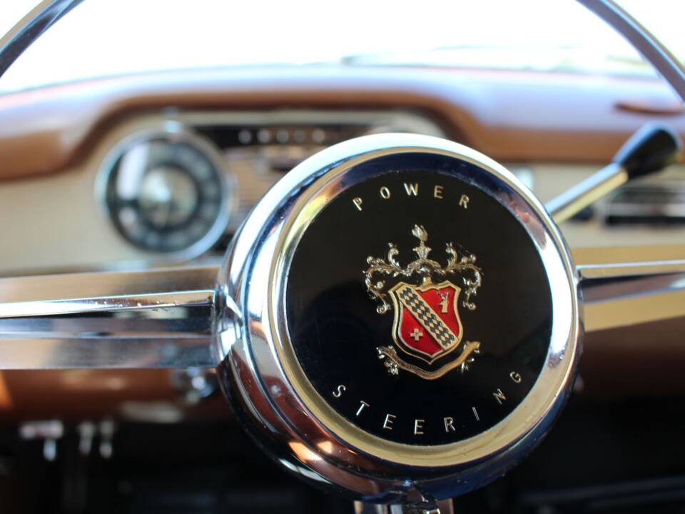 Image 20/29 of Buick 60 Century (1954)