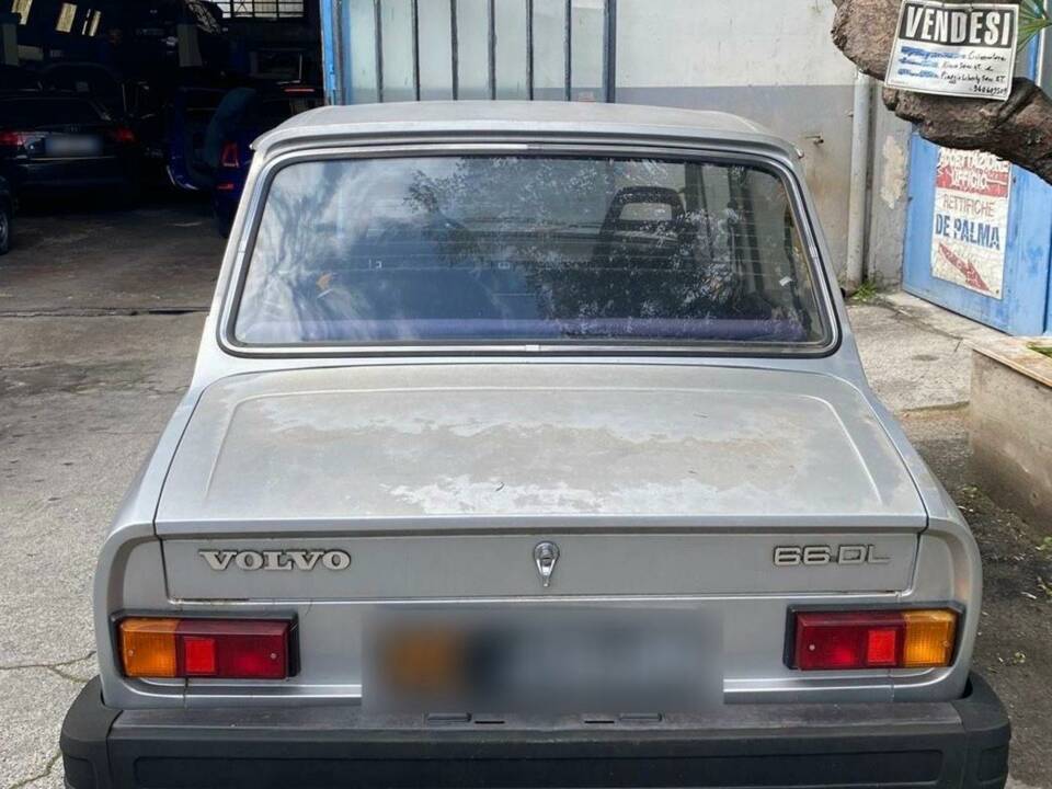 Image 2/23 de Volvo 66 (1980)