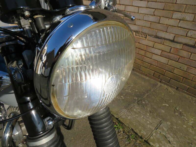Image 8/43 of Triumph Tiger 90 (1968)