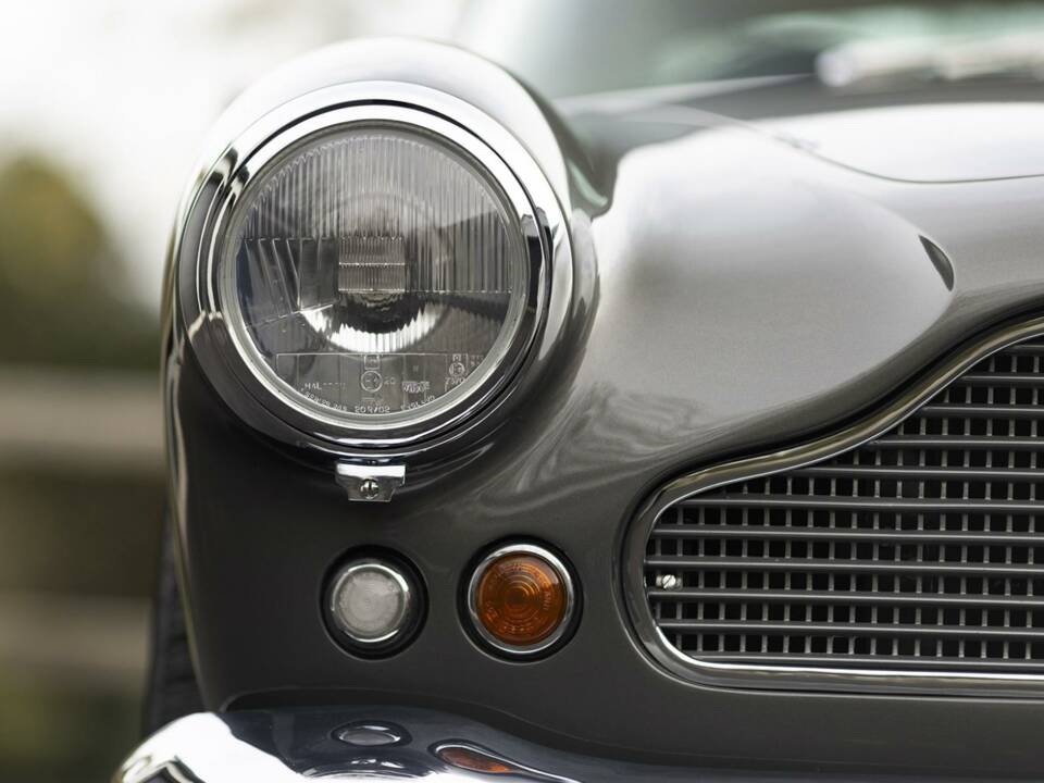 Image 35/50 of Aston Martin DB 4 (1962)