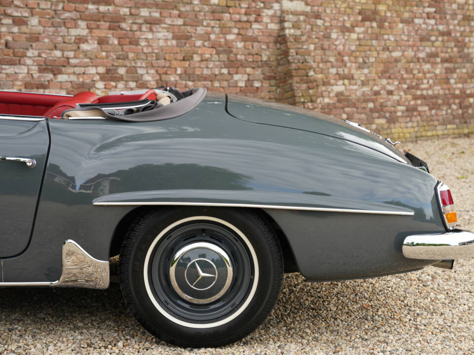 Image 25/50 of Mercedes-Benz 190 SL (1957)