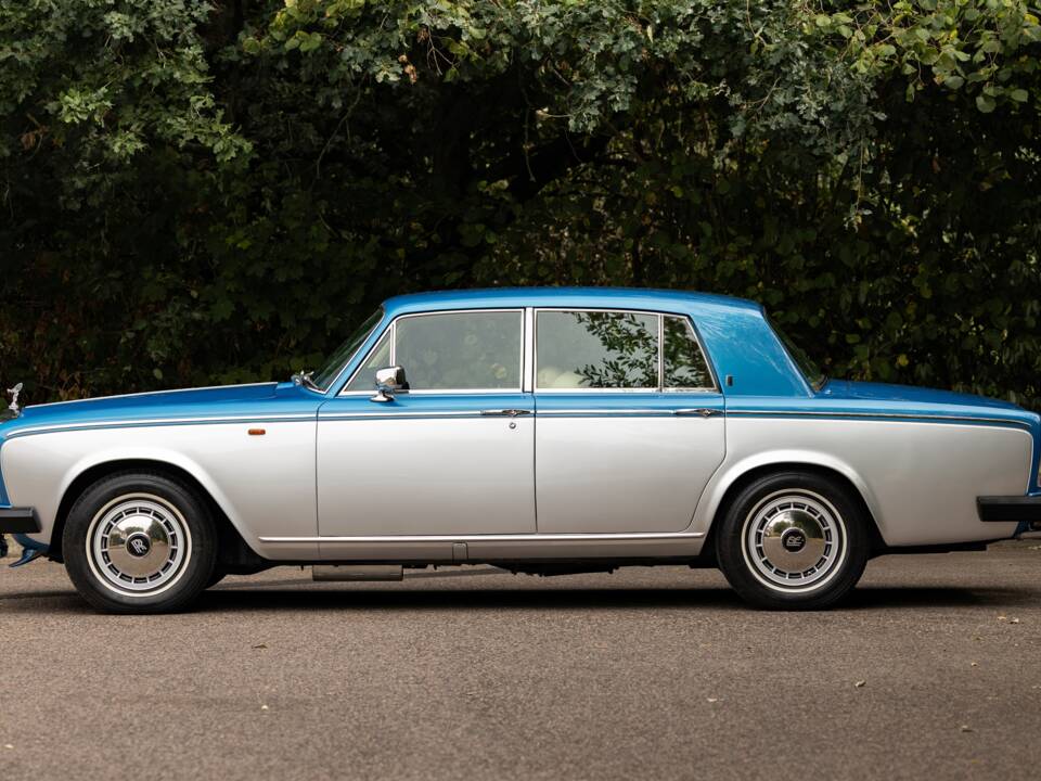 Image 2/50 of Rolls-Royce Silver Shadow II (1979)