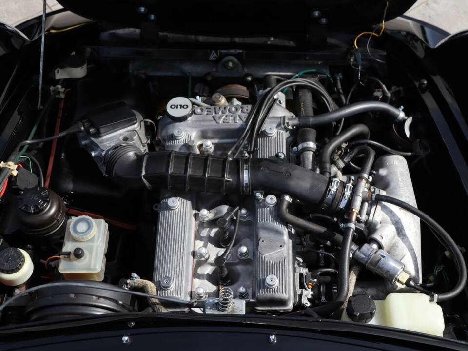 Afbeelding 37/50 van Alfa Romeo 2.0 Spider (1991)