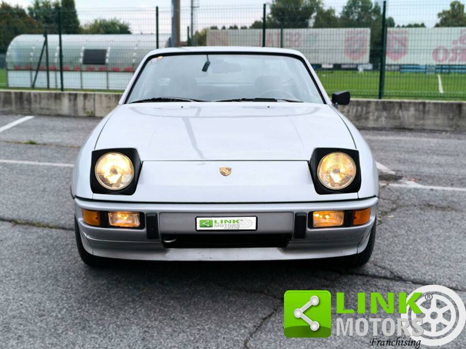 Image 6/10 of Porsche 924 (1977)