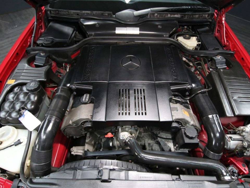 Bild 27/30 von Mercedes-Benz SL 500 (1997)