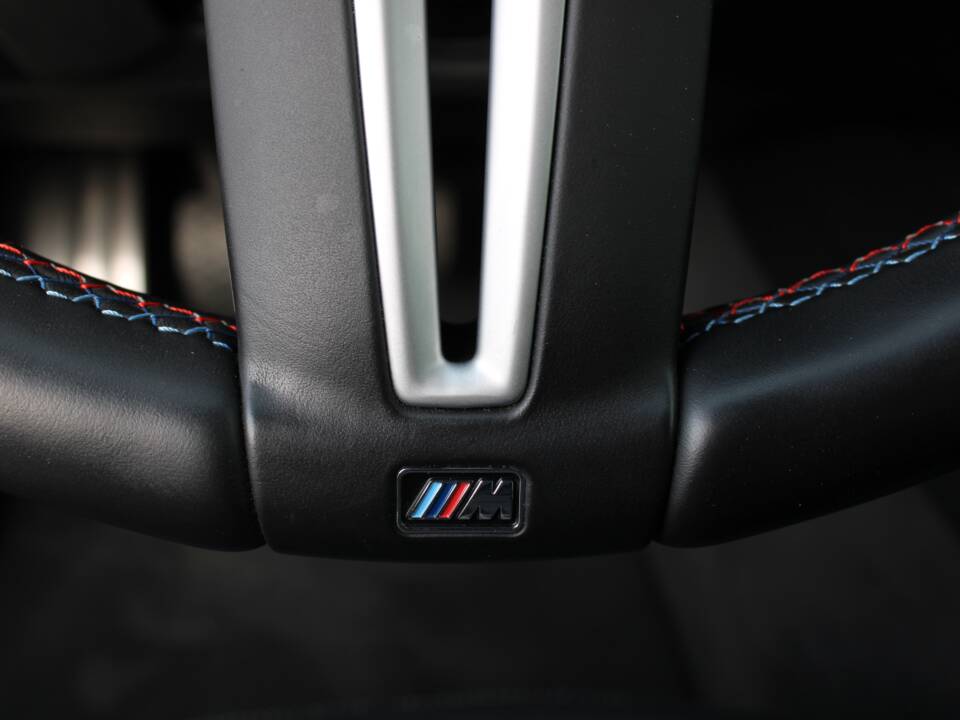 Image 40/98 of BMW M4 (2014)
