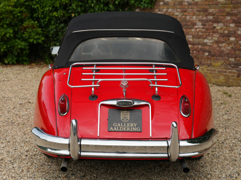 Image 12/50 of Jaguar XK 150 DHC (1960)