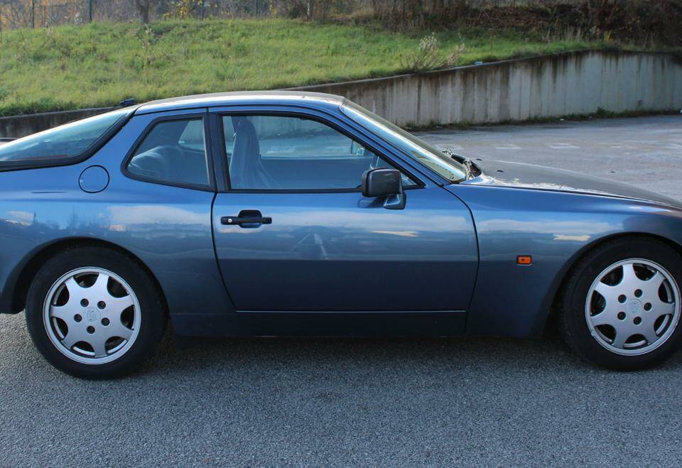 Image 6/10 of Porsche 944 S2 (1990)