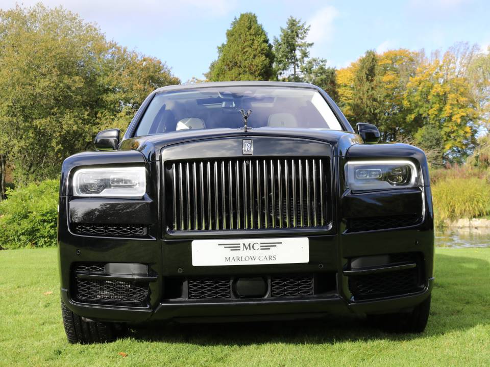 Image 17/100 of Rolls-Royce Cullinan Black Badge (2021)