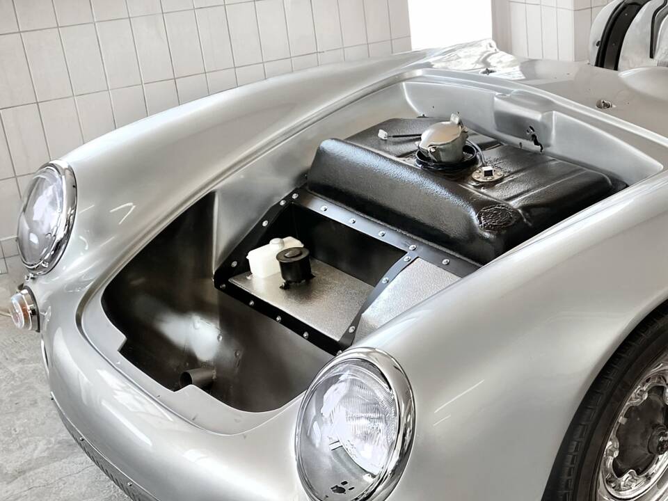 Bild 15/21 von Porsche 550 Spyder RS 1500 (1987)