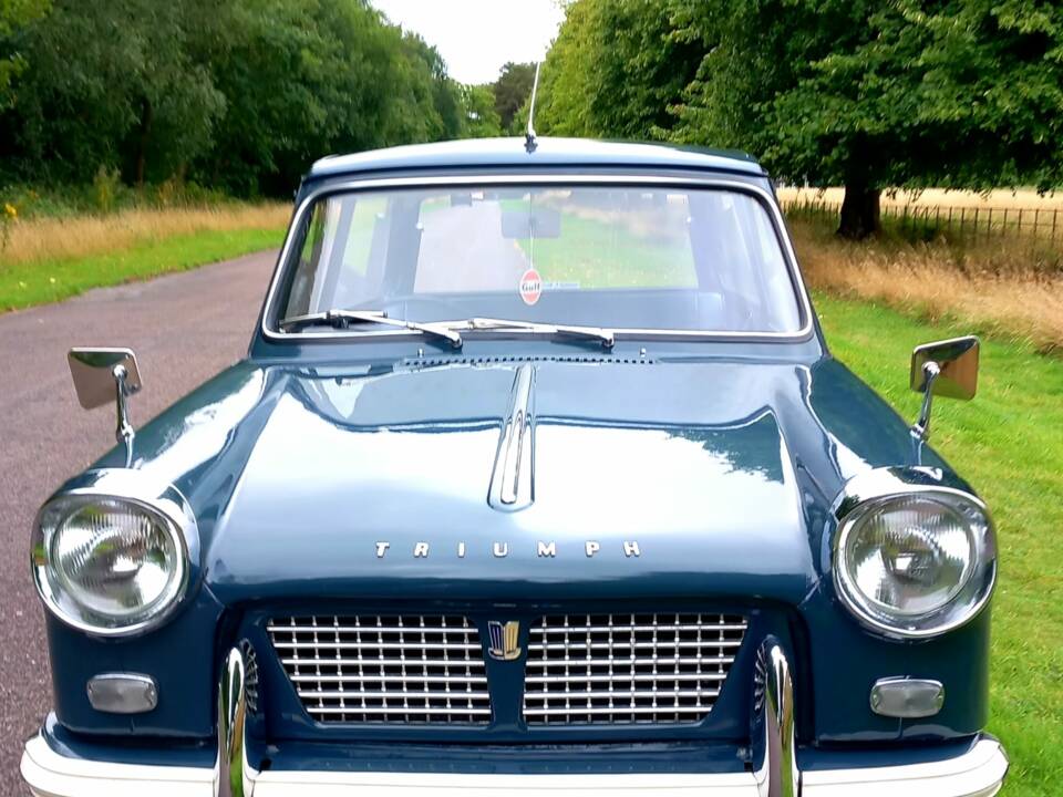 Image 3/93 of Triumph Herald 1200 (1964)