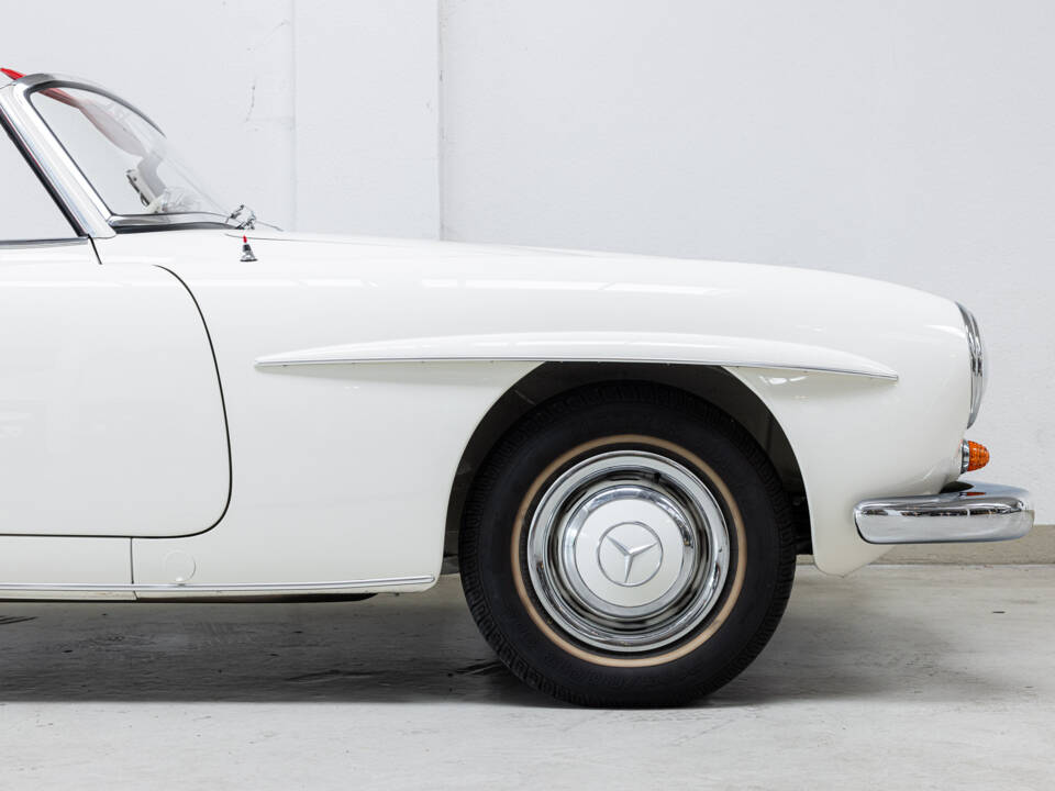 Image 23/31 of Mercedes-Benz 190 SL (1961)