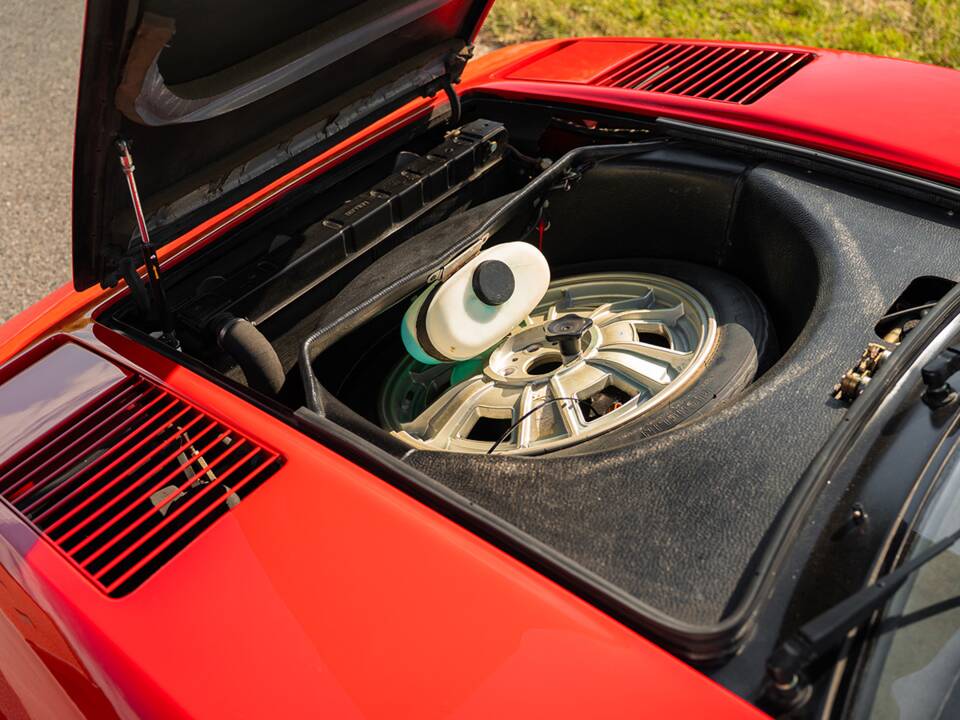 Afbeelding 38/43 van Ferrari 308 GTBi (1982)