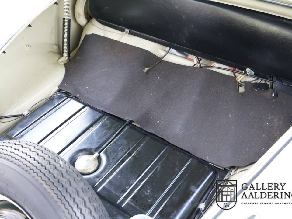 Image 32/50 of Volkswagen Käfer 1200 A (1964)