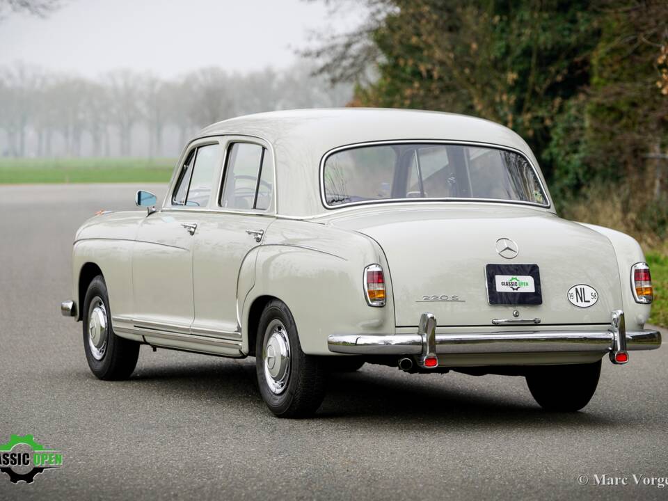 Bild 40/44 von Mercedes-Benz 220 S (1958)