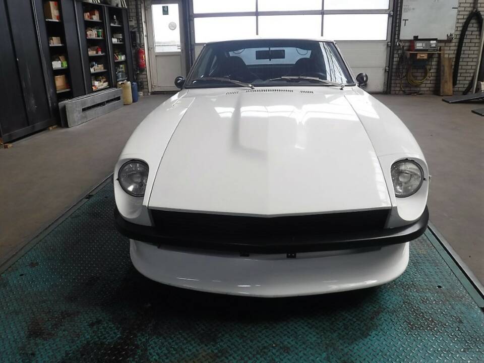 Image 35/50 of Datsun 240 Z (1972)