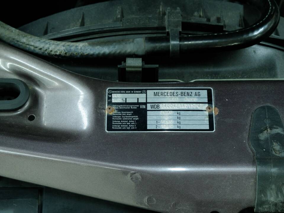 Bild 21/50 von Mercedes-Benz 400 SE (1991)