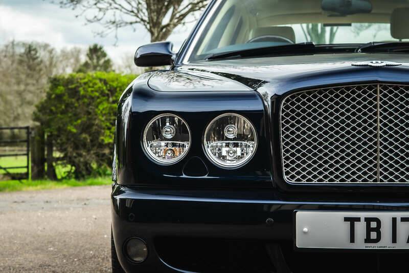 Image 18/47 of Bentley Arnage T (2005)