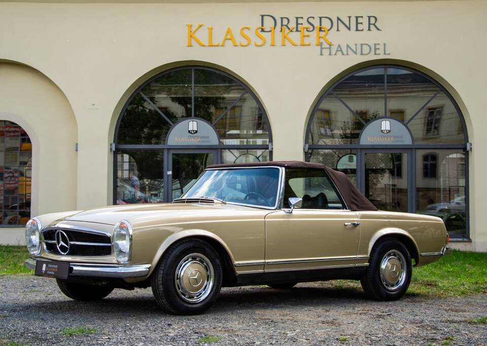 Image 25/56 de Mercedes-Benz 280 SL (1970)