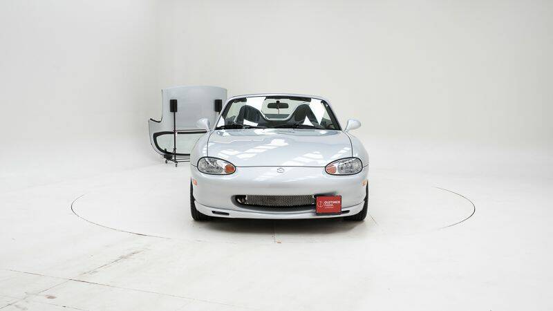 Immagine 5/15 di Mazda MX-5 1.8 (2000)