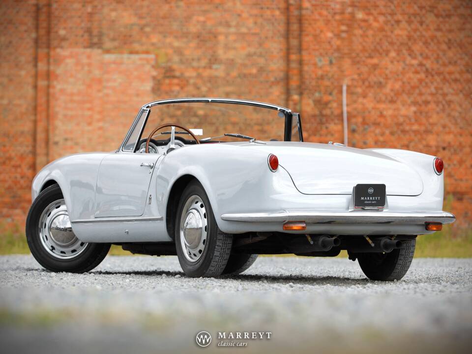 Image 5/70 of Lancia Aurelia B24 Convertible (1957)
