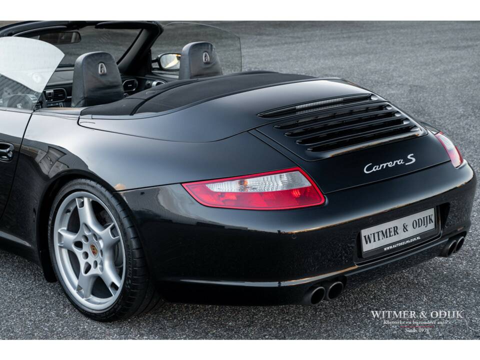 Bild 15/27 von Porsche 911 Carrera S (2006)