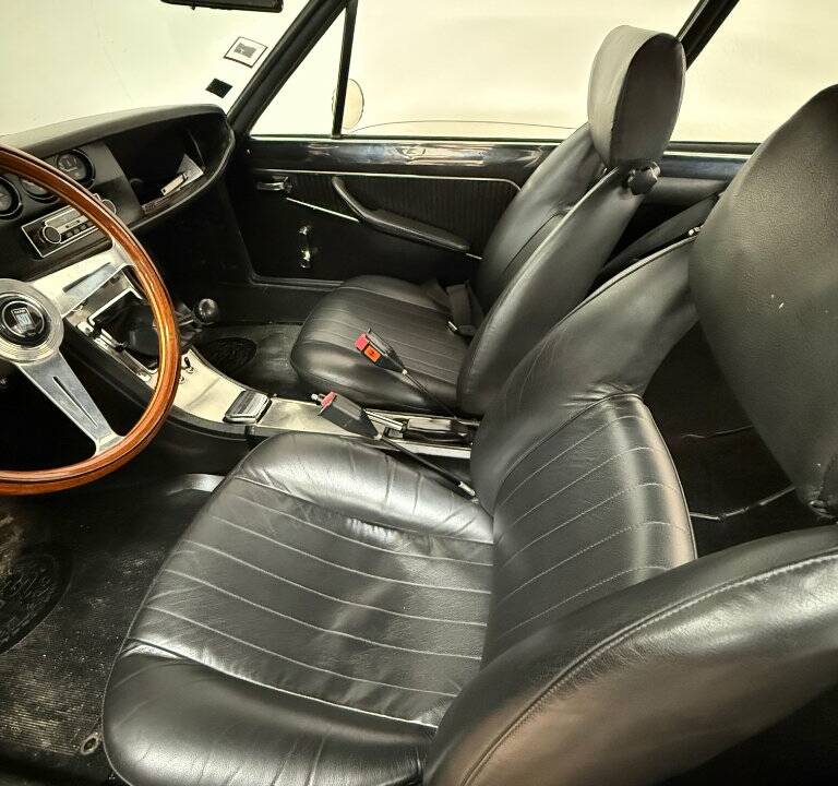 Image 2/8 of Alfa Romeo Junior Zagato GT 1300 (1971)