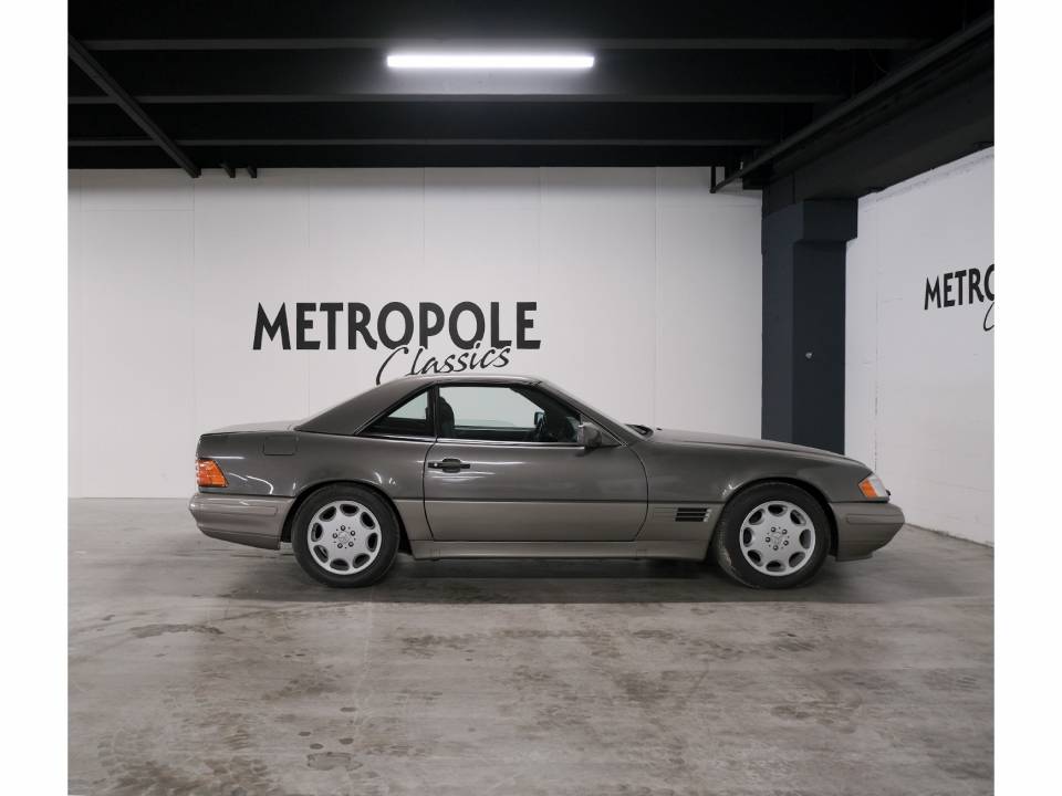 Imagen 7/21 de Mercedes-Benz SL 500 (1994)
