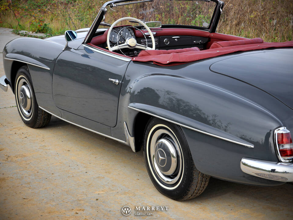 Image 48/59 of Mercedes-Benz 190 SL (1958)