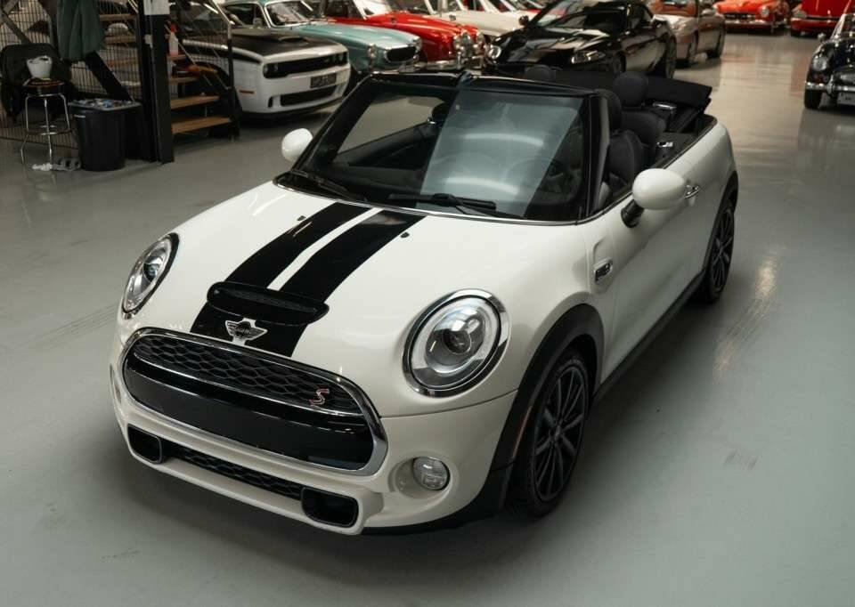 Image 37/50 de Mini Cooper S (2018)