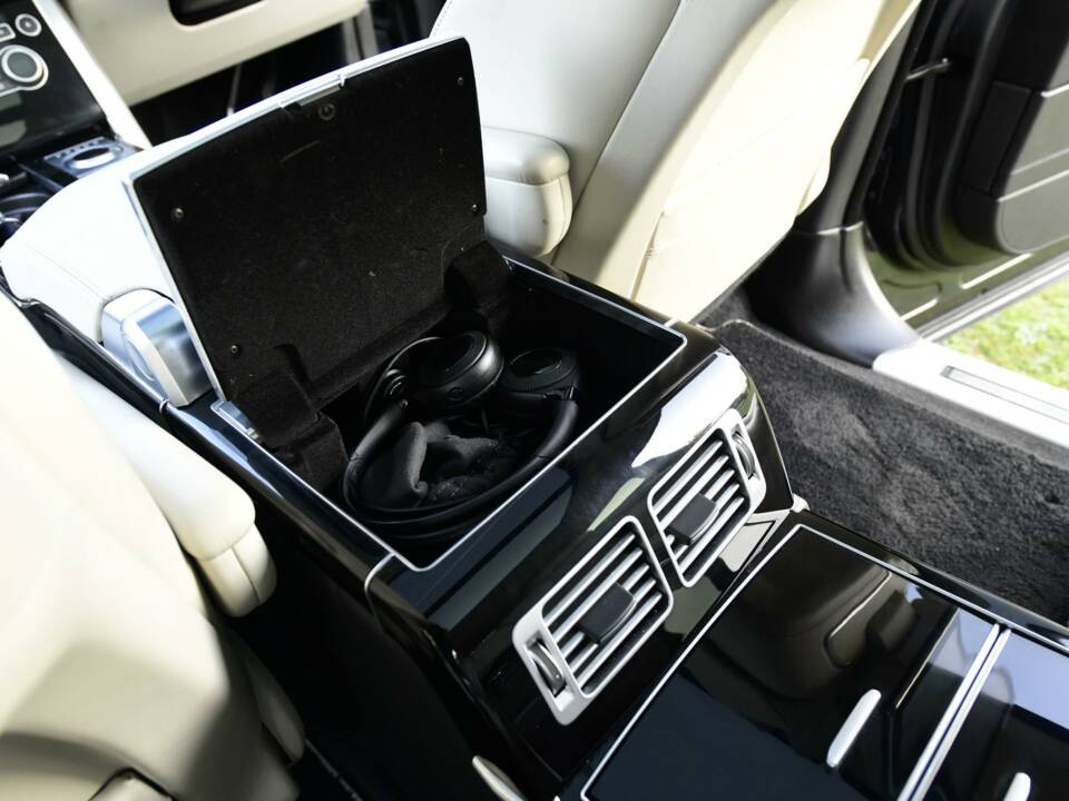 Bild 42/50 von Land Rover Range Rover Autobiography SDV8 (2017)