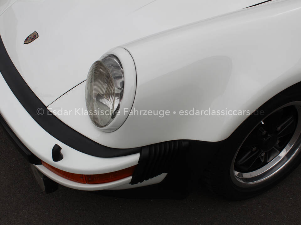 Image 26/31 de Porsche 911 Turbo 3.3 (1978)