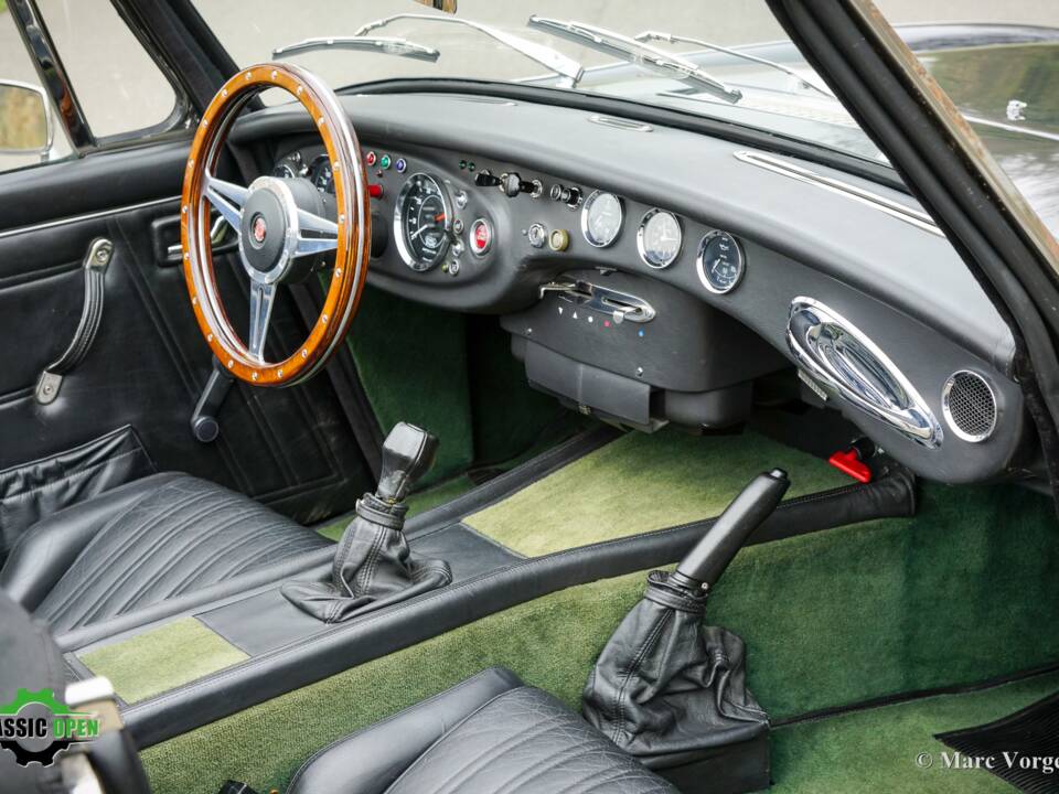 Image 11/44 de HMC Mk IV (1998)