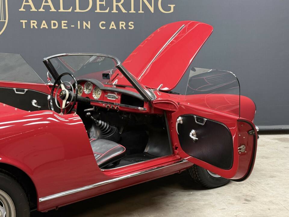 Image 45/50 of Alfa Romeo Giulietta Spider Veloce (1959)