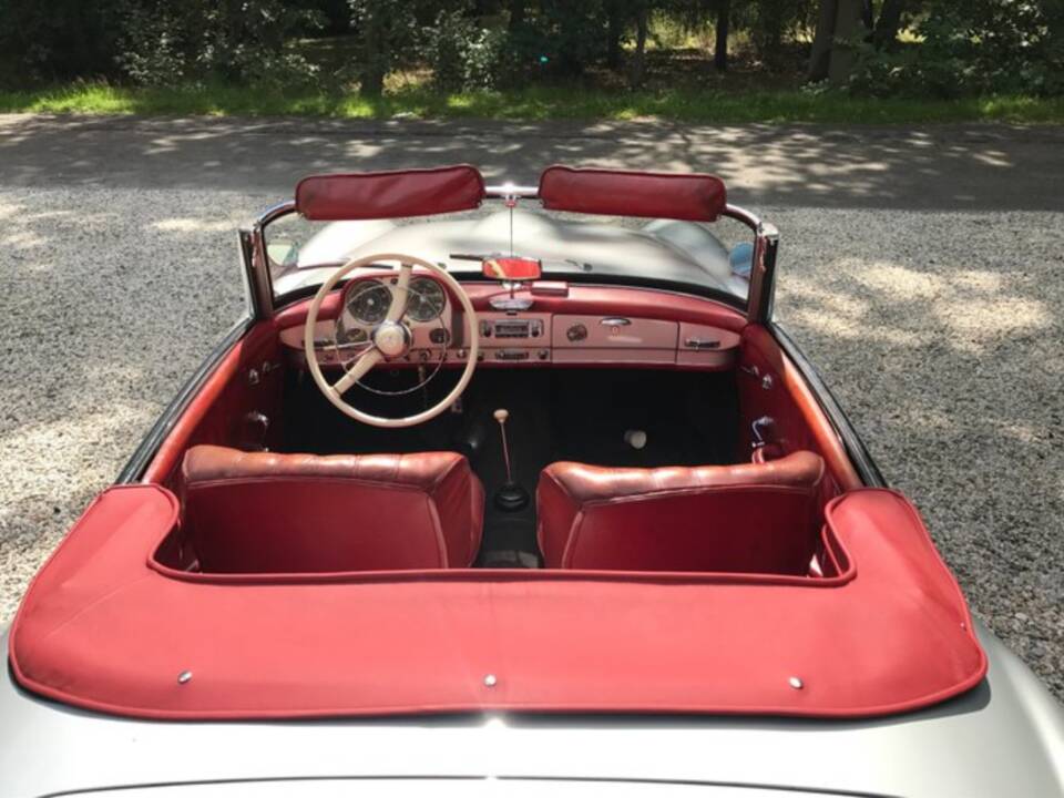 Imagen 30/92 de Mercedes-Benz 190 SL (1960)